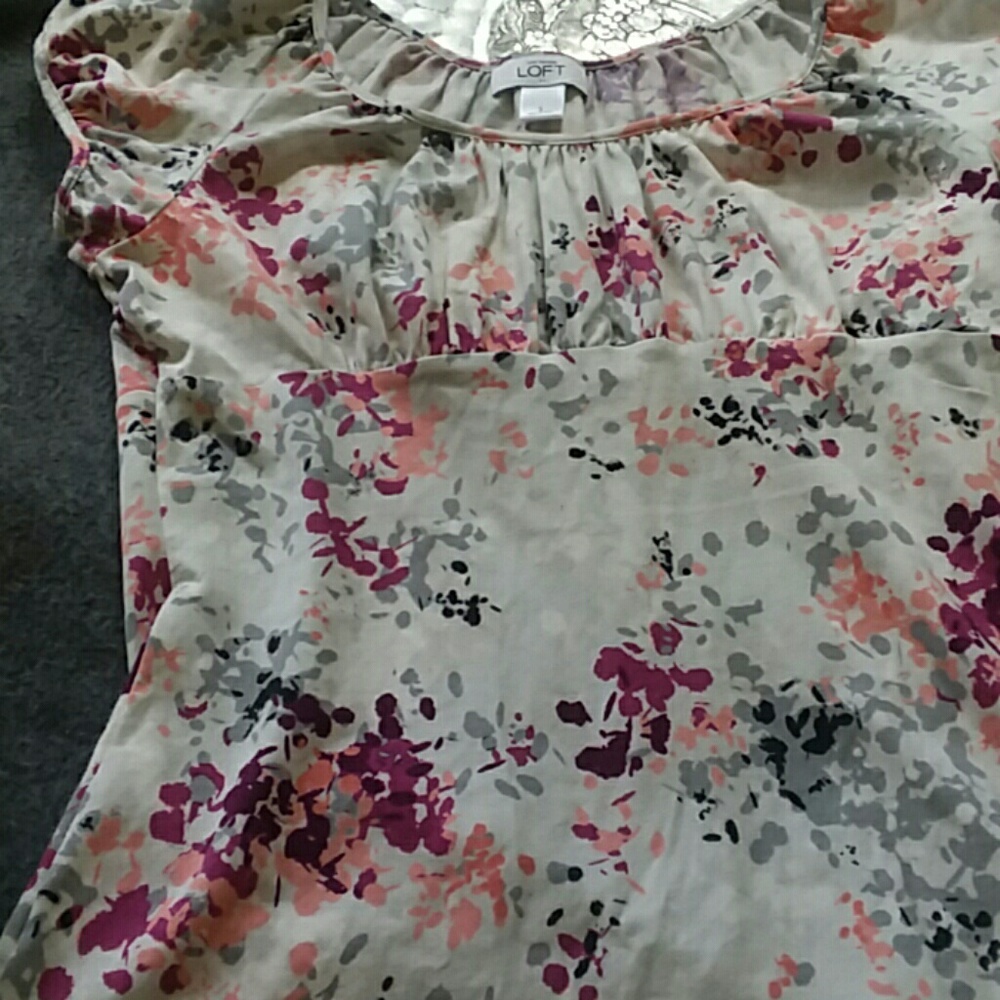 Loft short sleeve shirt